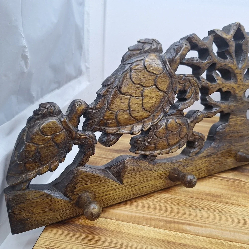 Turtle‎ Bay Beach coat rack 5 Hook Coral Inset Hangers Balinese suar wood